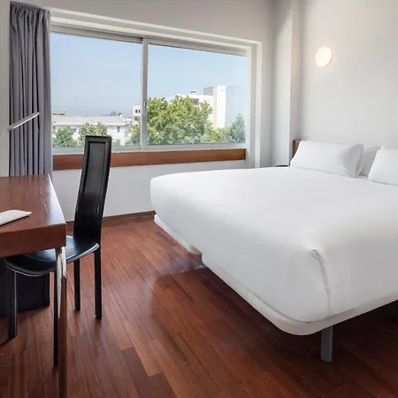 Hotell E 4*