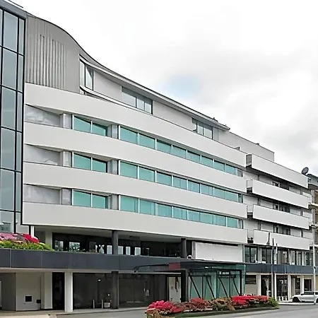 Hotell E