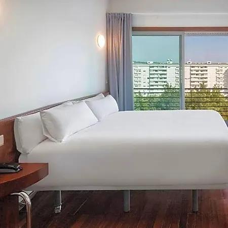 Hotell E