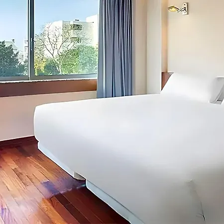 E Hotell